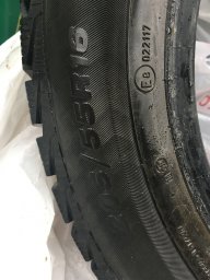 Продаю зимние шипованные шины 205/55 R16 Viatti Brina Nordico V-522 в отличном состоянии. Цена за 2  3